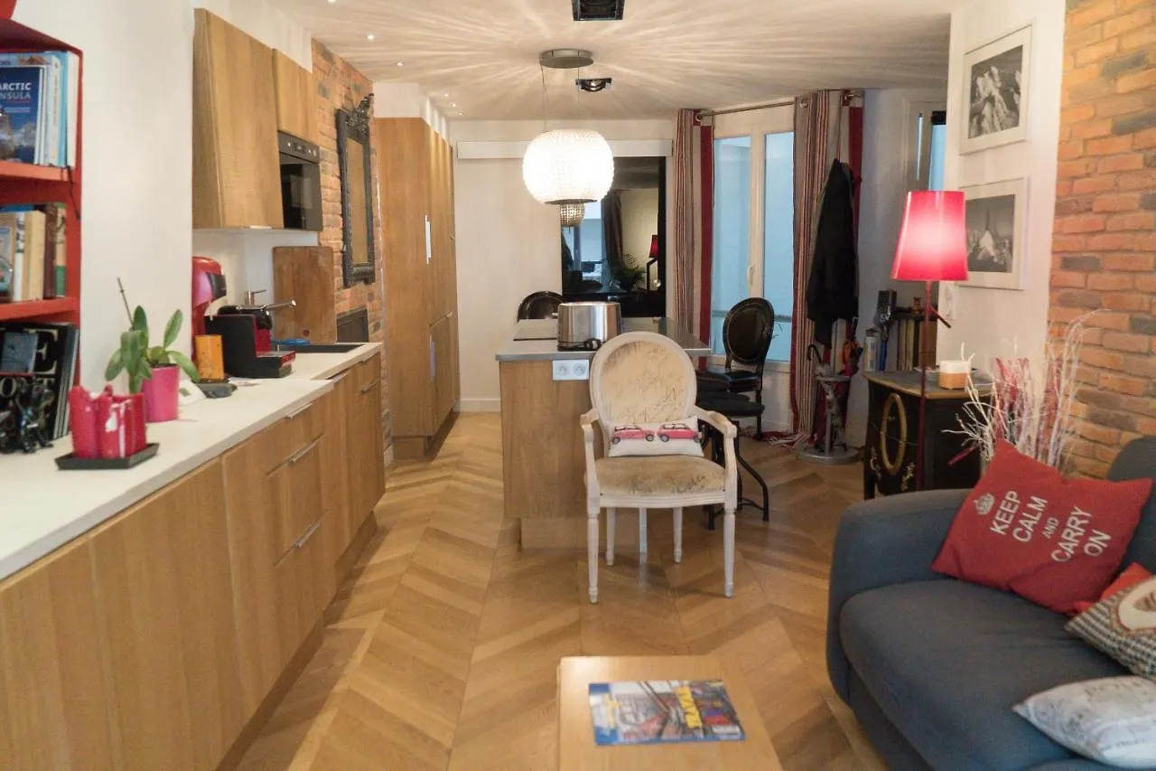 Hostnfly Apartments - Go Stay On The Banks Of The Canal Saint-Martin Paris 0*,  France
