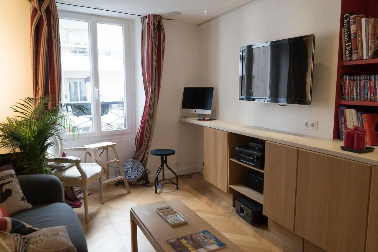Hostnfly Apartments - Go Stay On The Banks Of The Canal Saint-Martin Paris